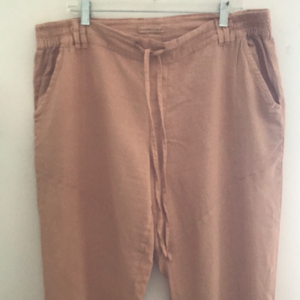 Women’s tan pants